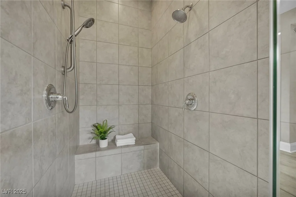 10086 Amethyst Hills, Las Vegas, NV 89148