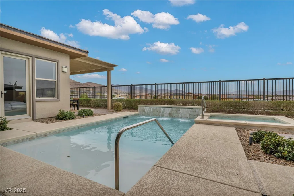 10086 Amethyst Hills, Las Vegas, NV 89148