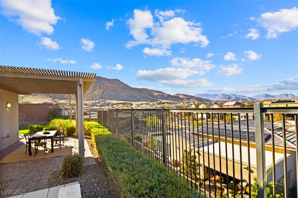 10086 Amethyst Hills, Las Vegas, NV 89148