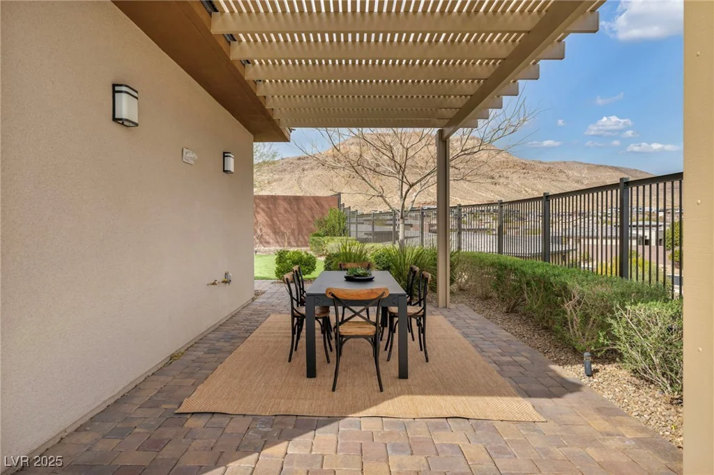 10086 Amethyst Hills, Las Vegas, NV 89148