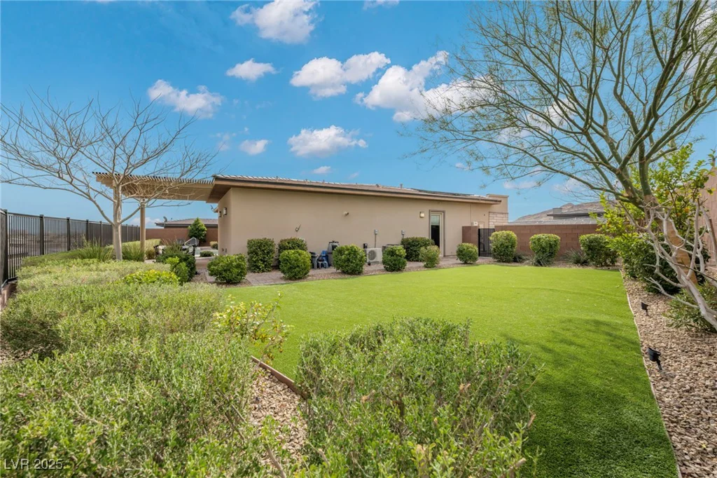 10086 Amethyst Hills, Las Vegas, NV 89148