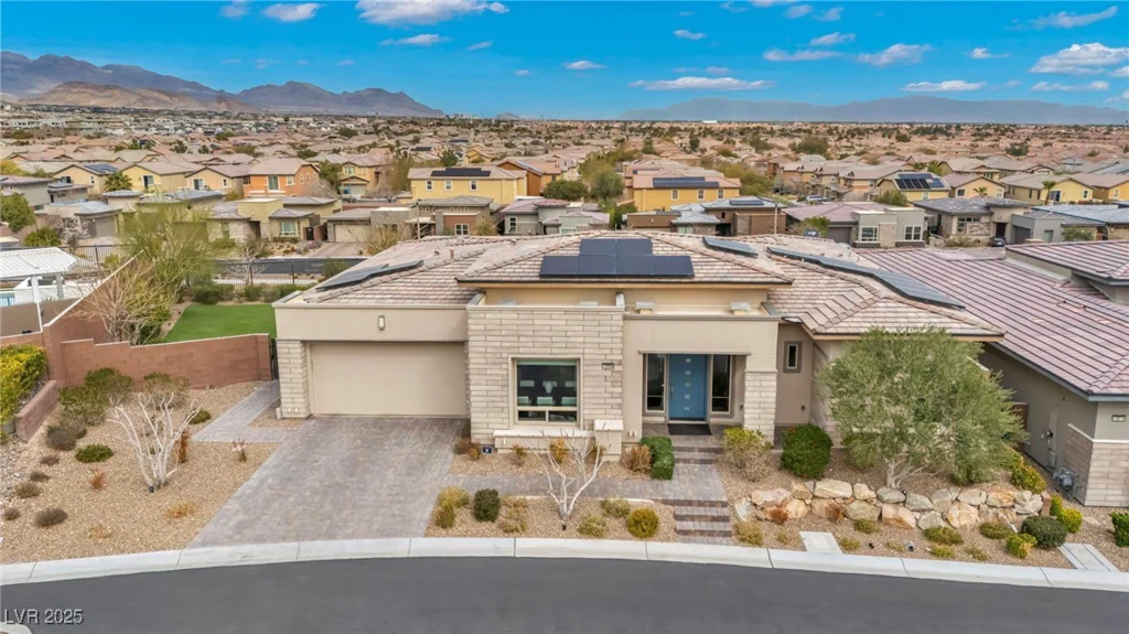 10086 Amethyst Hills, Las Vegas, NV 89148
