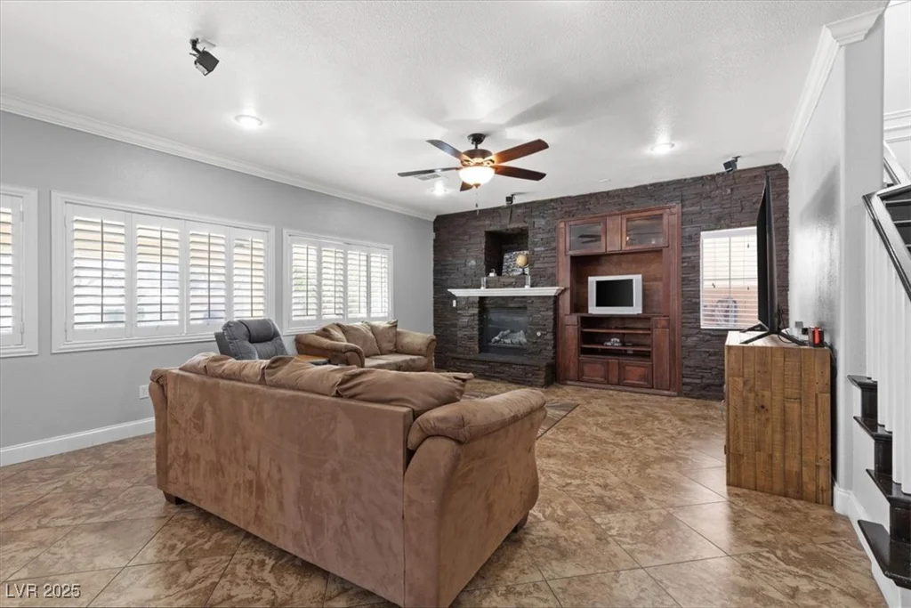 6136 Stanton Summit, North Las Vegas, NV 89081