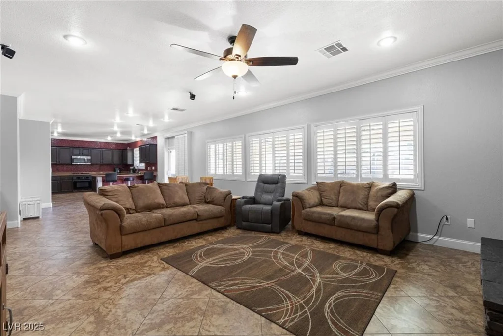 6136 Stanton Summit, North Las Vegas, NV 89081