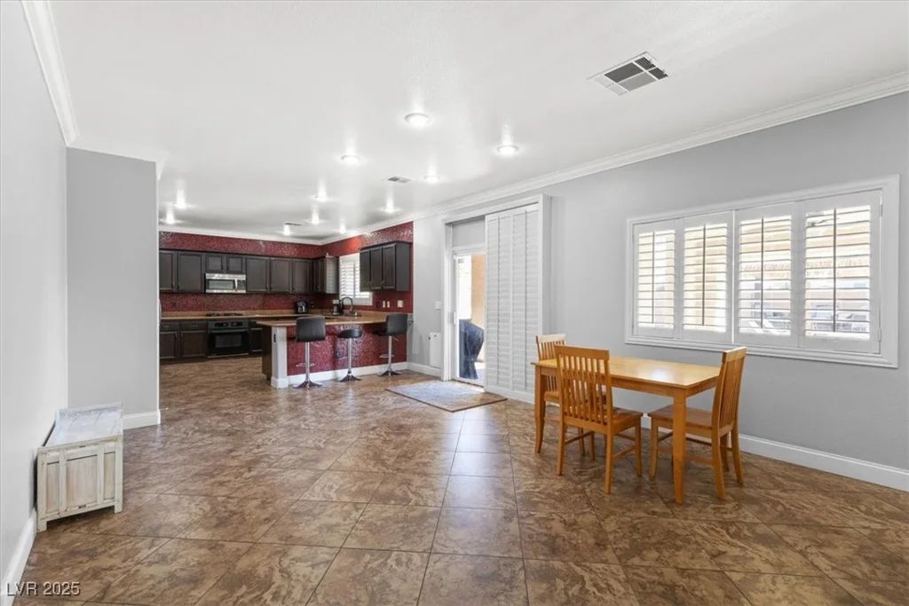 6136 Stanton Summit, North Las Vegas, NV 89081