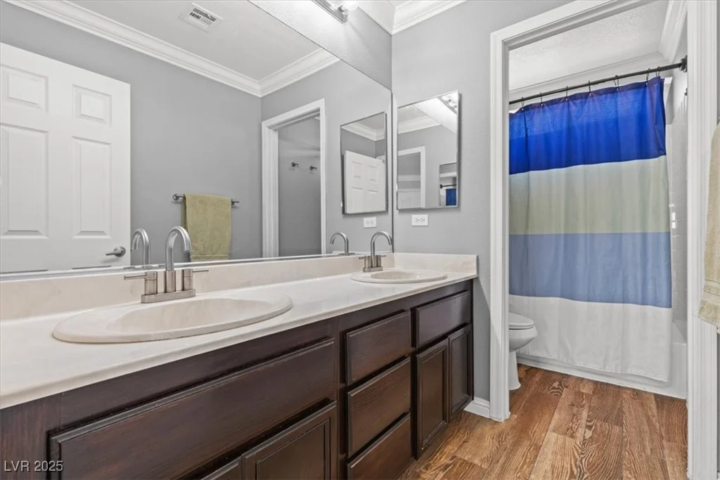6136 Stanton Summit, North Las Vegas, NV 89081