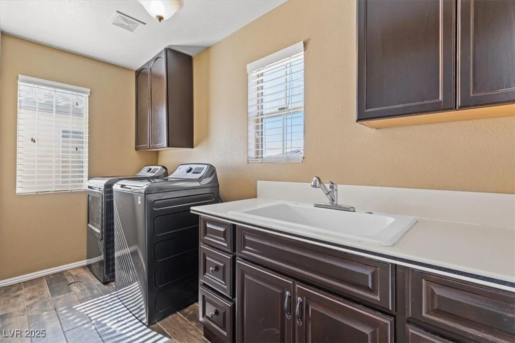 6136 Stanton Summit, North Las Vegas, NV 89081