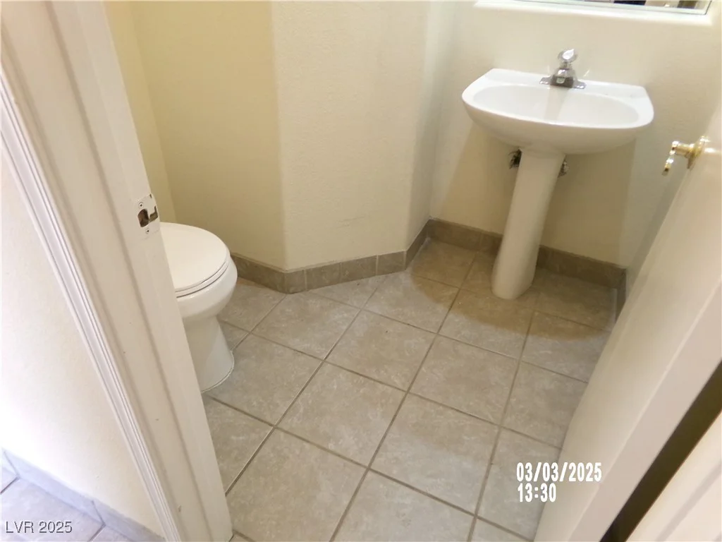 8379 Drop Camp, Las Vegas, NV 89123