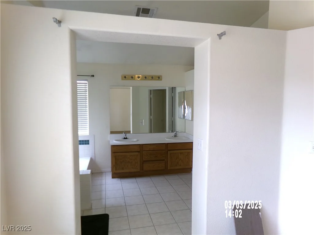 8379 Drop Camp, Las Vegas, NV 89123