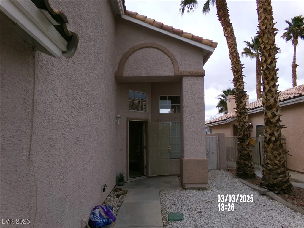8379 Drop Camp, Las Vegas, NV 89123