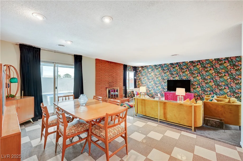 3220 PAWNEE, Las Vegas, NV 89169