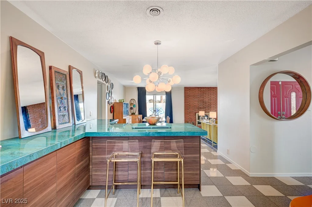 3220 PAWNEE, Las Vegas, NV 89169