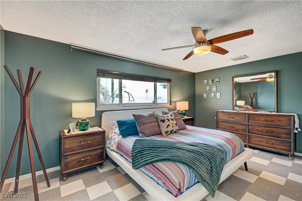 3220 PAWNEE, Las Vegas, NV 89169