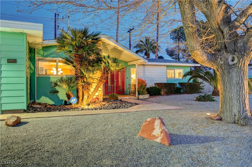 3220 PAWNEE, Las Vegas, NV 89169