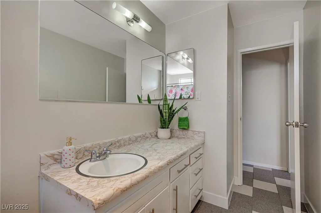 3220 PAWNEE, Las Vegas, NV 89169