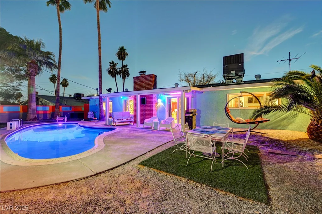 3220 PAWNEE, Las Vegas, NV 89169