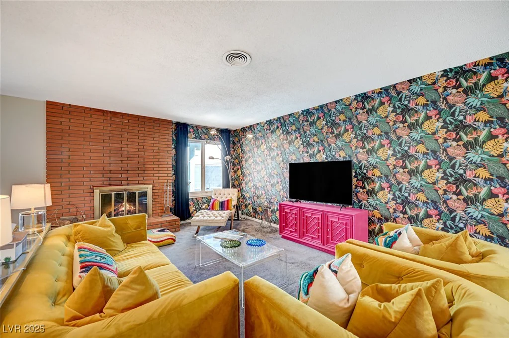 3220 PAWNEE, Las Vegas, NV 89169