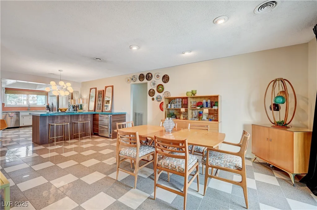 3220 PAWNEE, Las Vegas, NV 89169