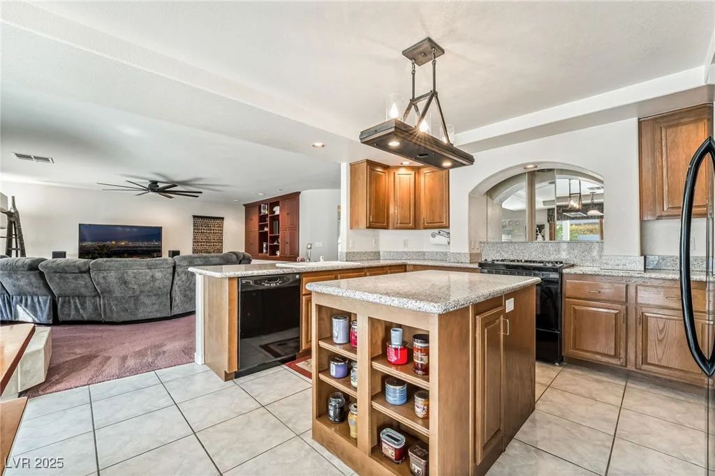 6695 Shadow Cove, Las Vegas, NV 89139