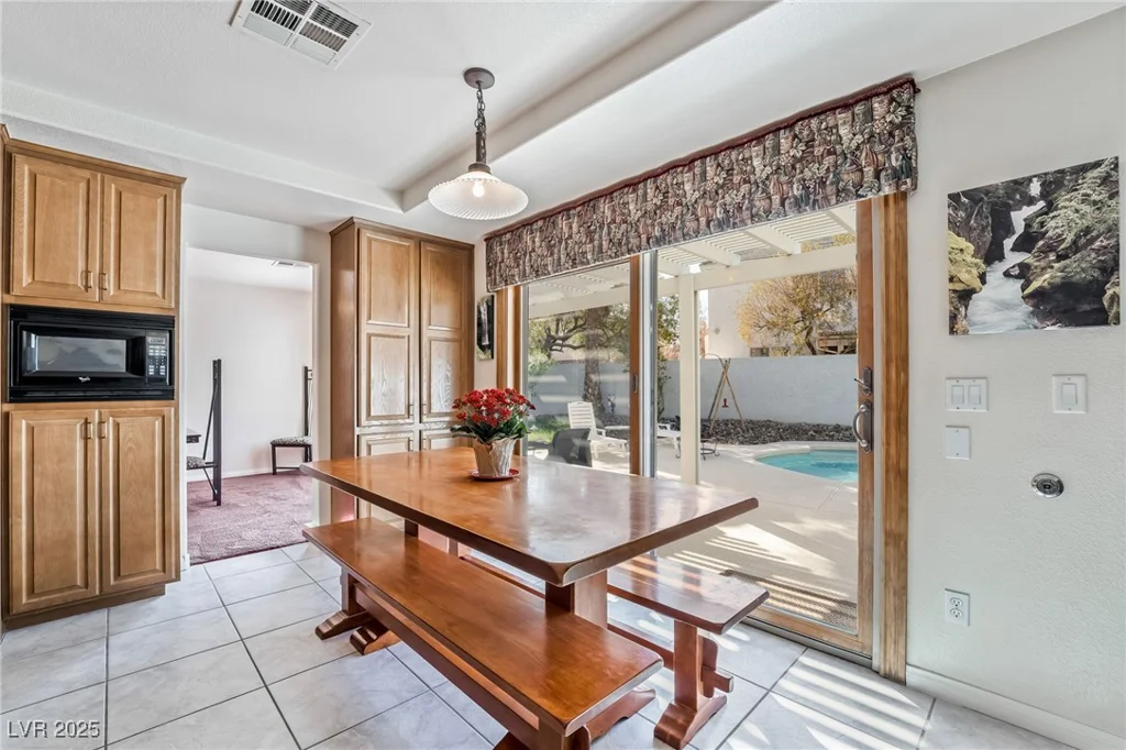 6695 Shadow Cove, Las Vegas, NV 89139