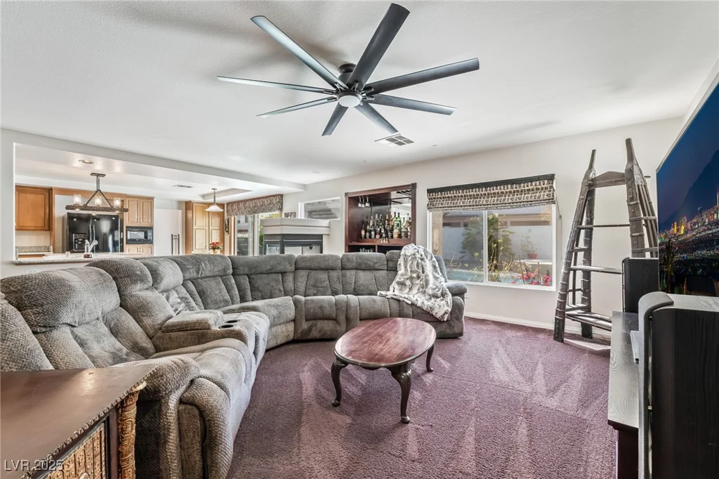 6695 Shadow Cove, Las Vegas, NV 89139