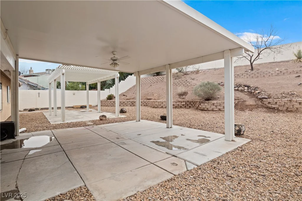 845 Holly Lake, Henderson, NV 89002