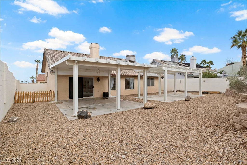 845 Holly Lake, Henderson, NV 89002