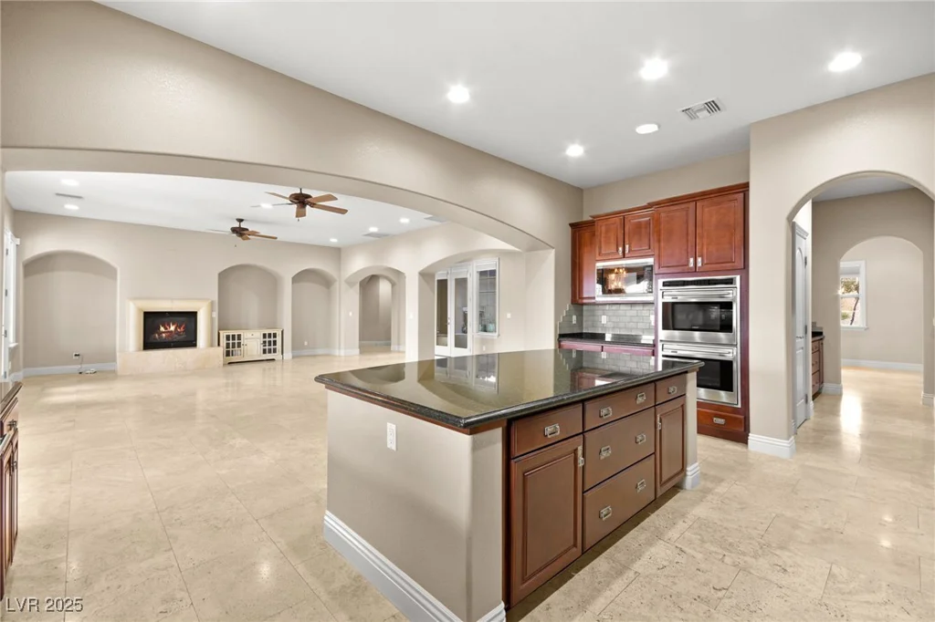 14 Camino Barcelona, Henderson, NV 89011