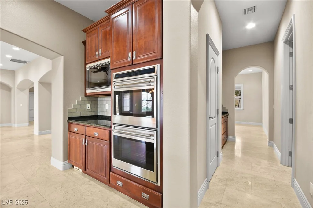14 Camino Barcelona, Henderson, NV 89011