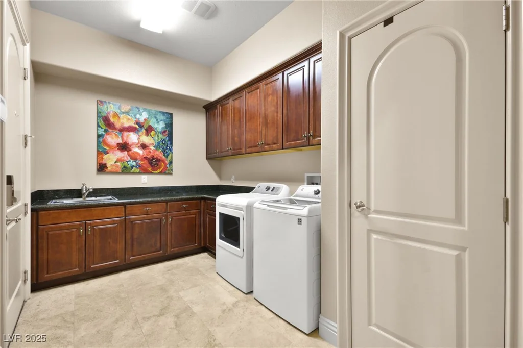 14 Camino Barcelona, Henderson, NV 89011