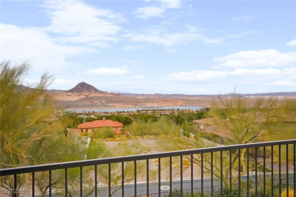 14 Camino Barcelona, Henderson, NV 89011