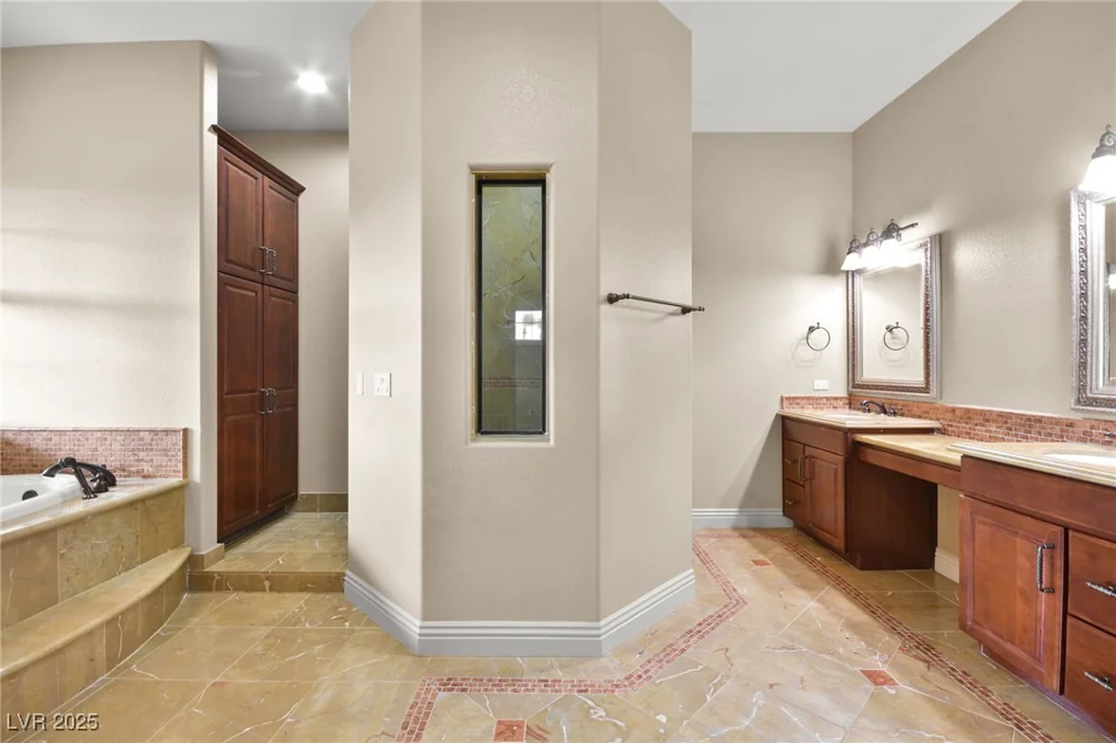 14 Camino Barcelona, Henderson, NV 89011