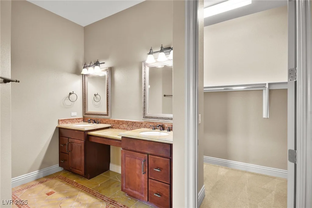 14 Camino Barcelona, Henderson, NV 89011