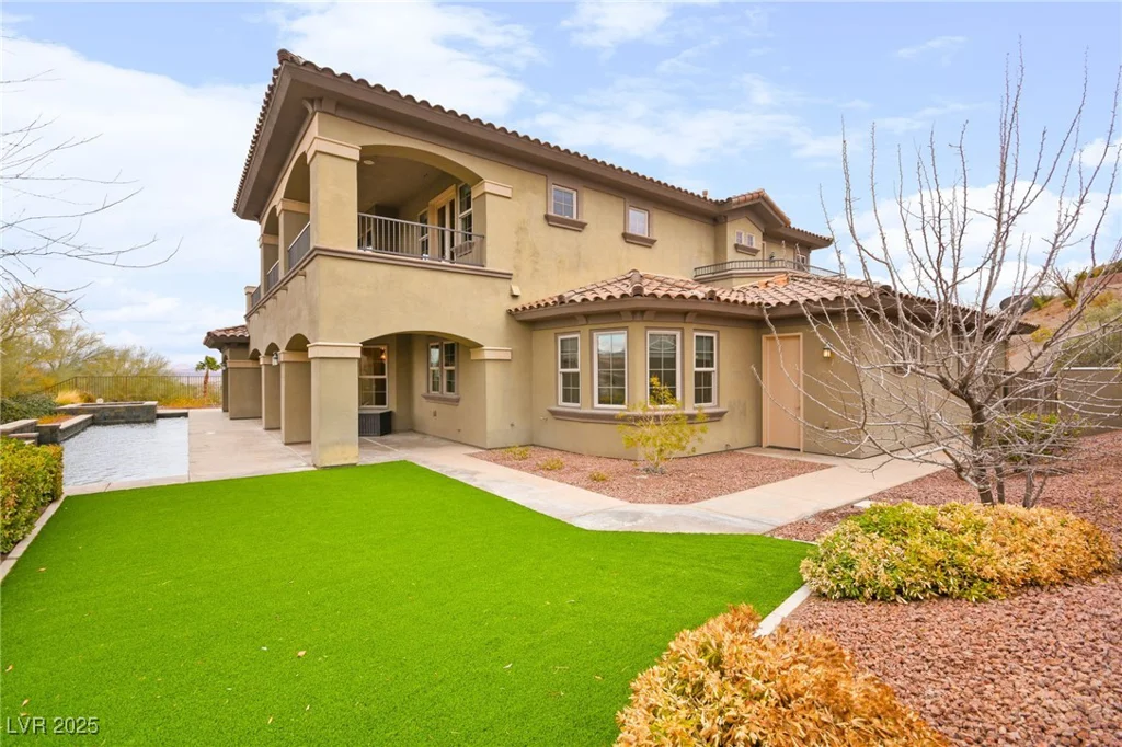14 Camino Barcelona, Henderson, NV 89011