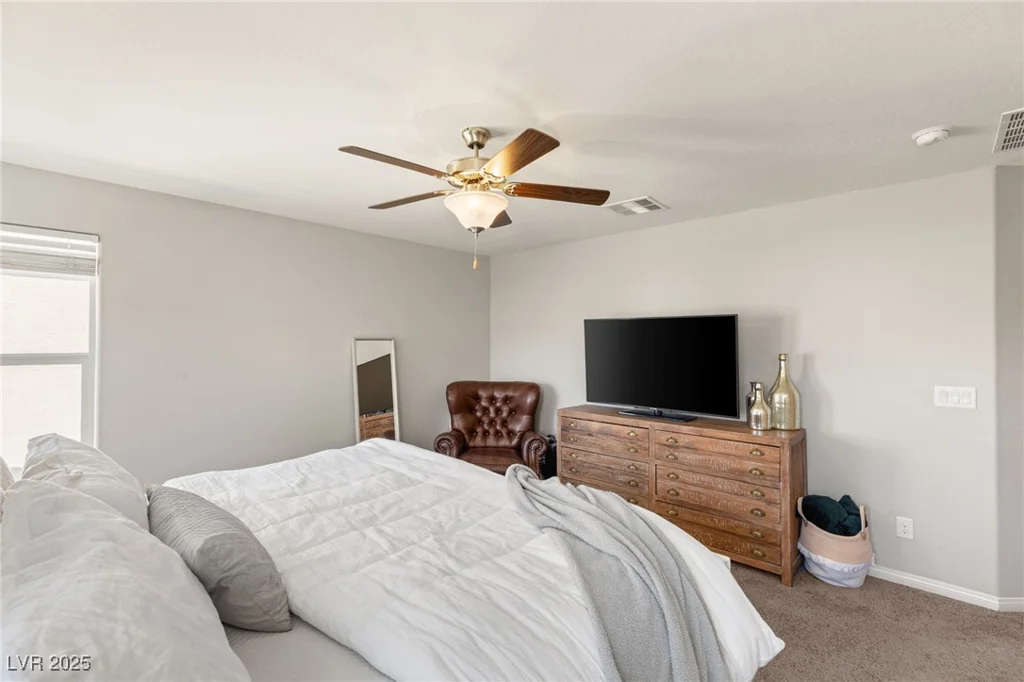 7717 Rosebark Cliffs, North Las Vegas, NV 89084