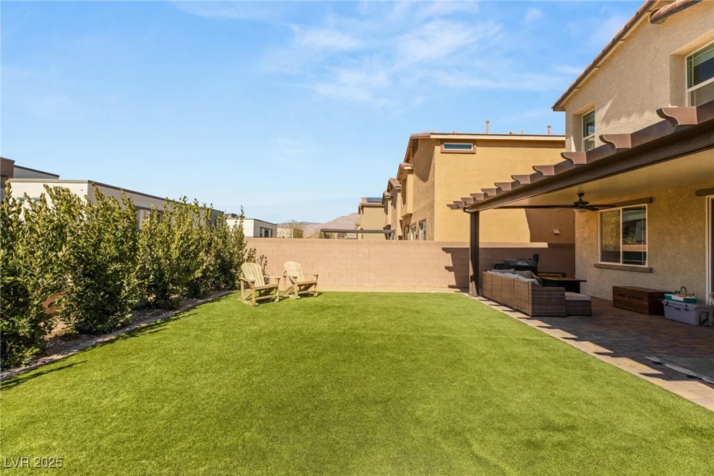 7717 Rosebark Cliffs, North Las Vegas, NV 89084