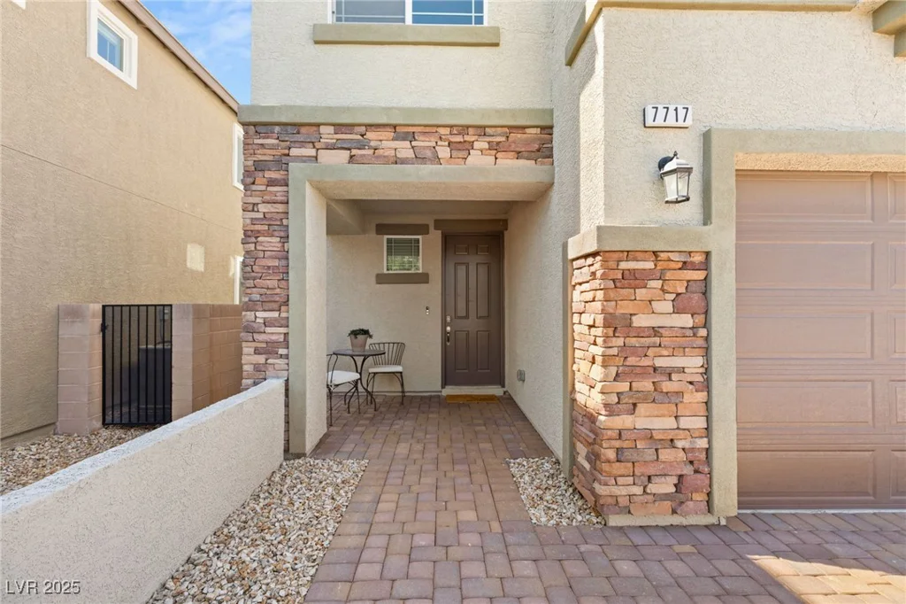 7717 Rosebark Cliffs, North Las Vegas, NV 89084