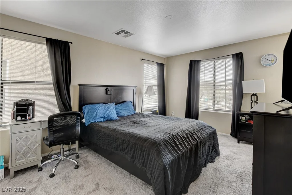 4977 Vacaville, Las Vegas, NV 89139