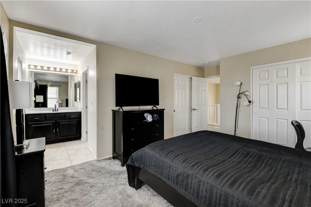 4977 Vacaville, Las Vegas, NV 89139