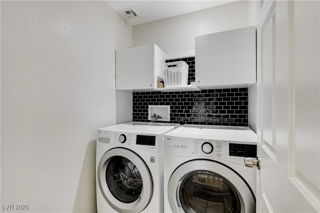 4977 Vacaville, Las Vegas, NV 89139
