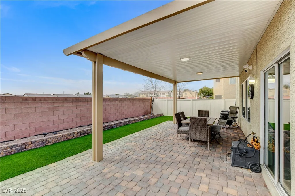 4977 Vacaville, Las Vegas, NV 89139