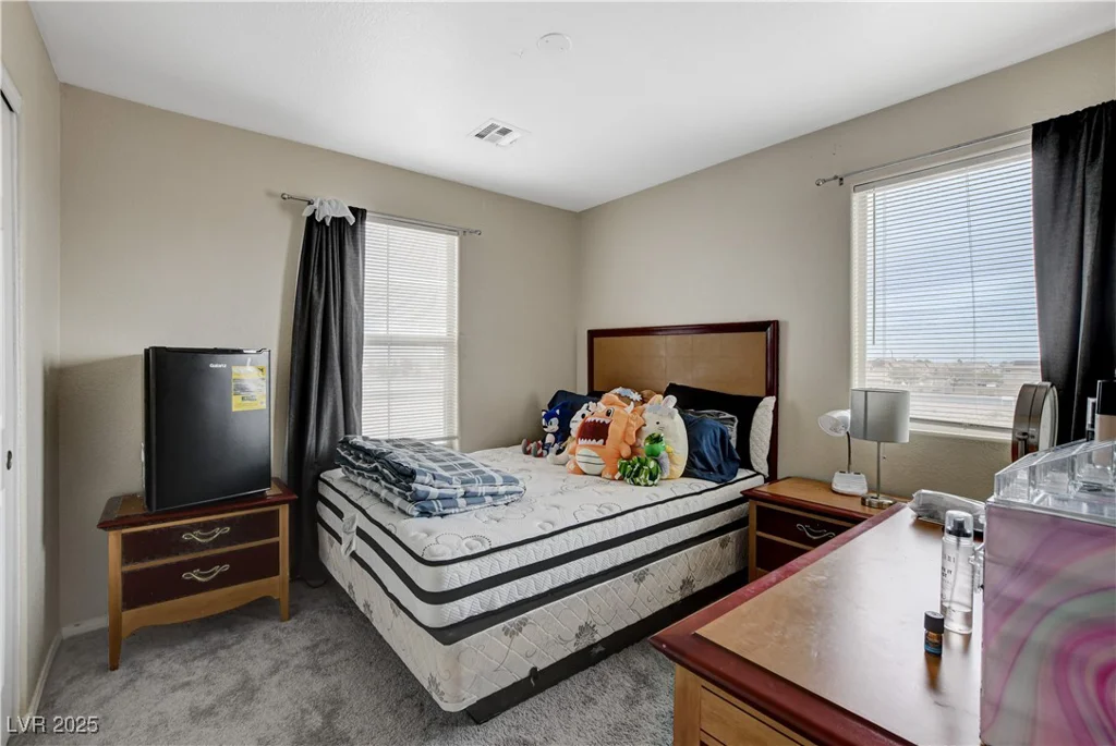 4977 Vacaville, Las Vegas, NV 89139
