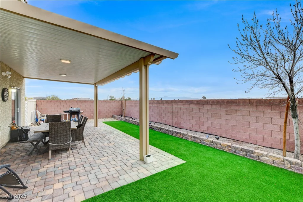 4977 Vacaville, Las Vegas, NV 89139