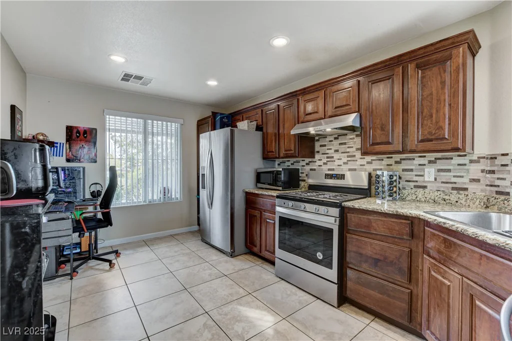 4977 Vacaville, Las Vegas, NV 89139