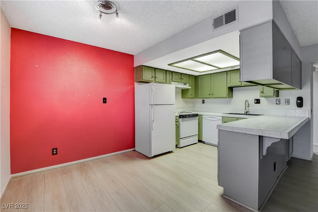 4140 Gannet, Las Vegas, NV 89103