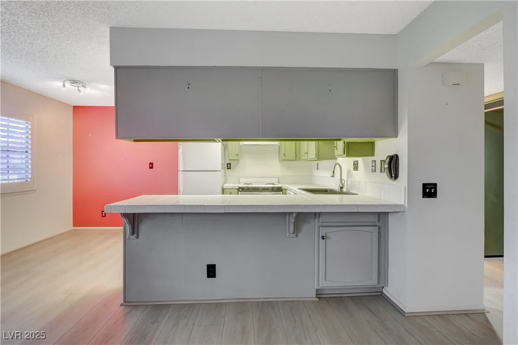 4140 Gannet, Las Vegas, NV 89103