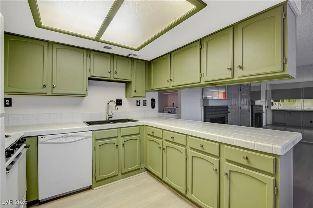 4140 Gannet, Las Vegas, NV 89103