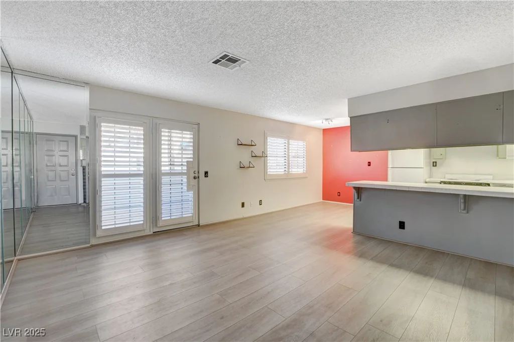 4140 Gannet, Las Vegas, NV 89103