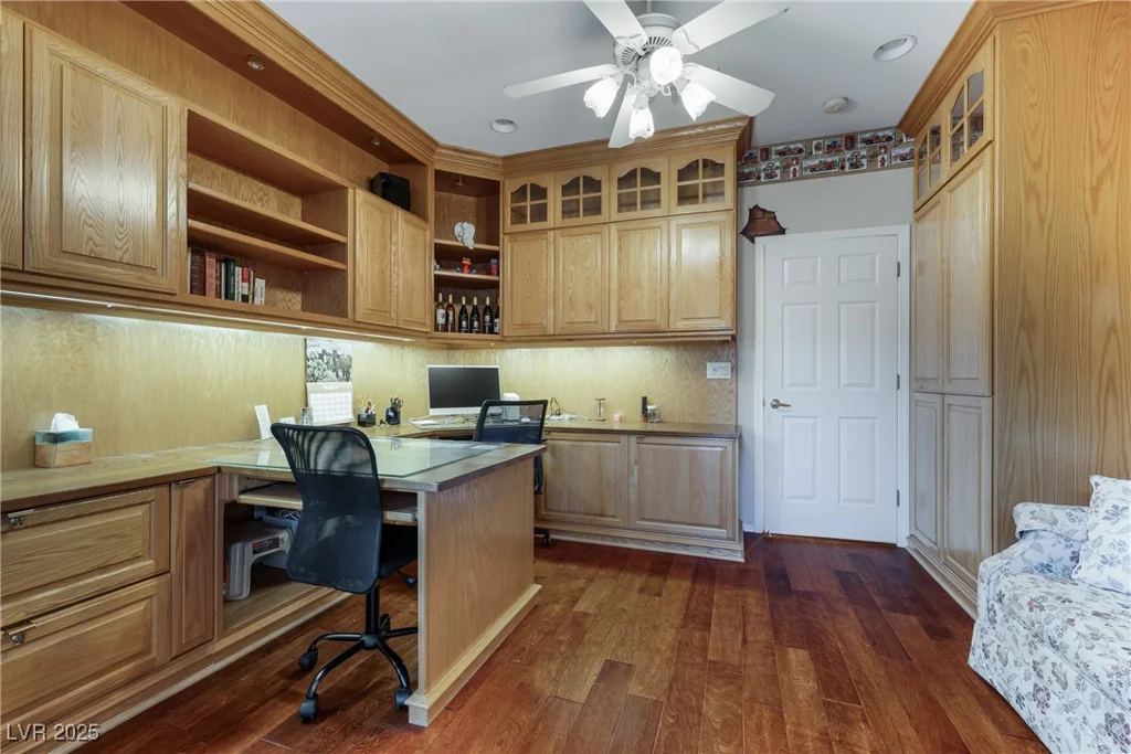 1700 Wellington Springs, Henderson, NV 89052