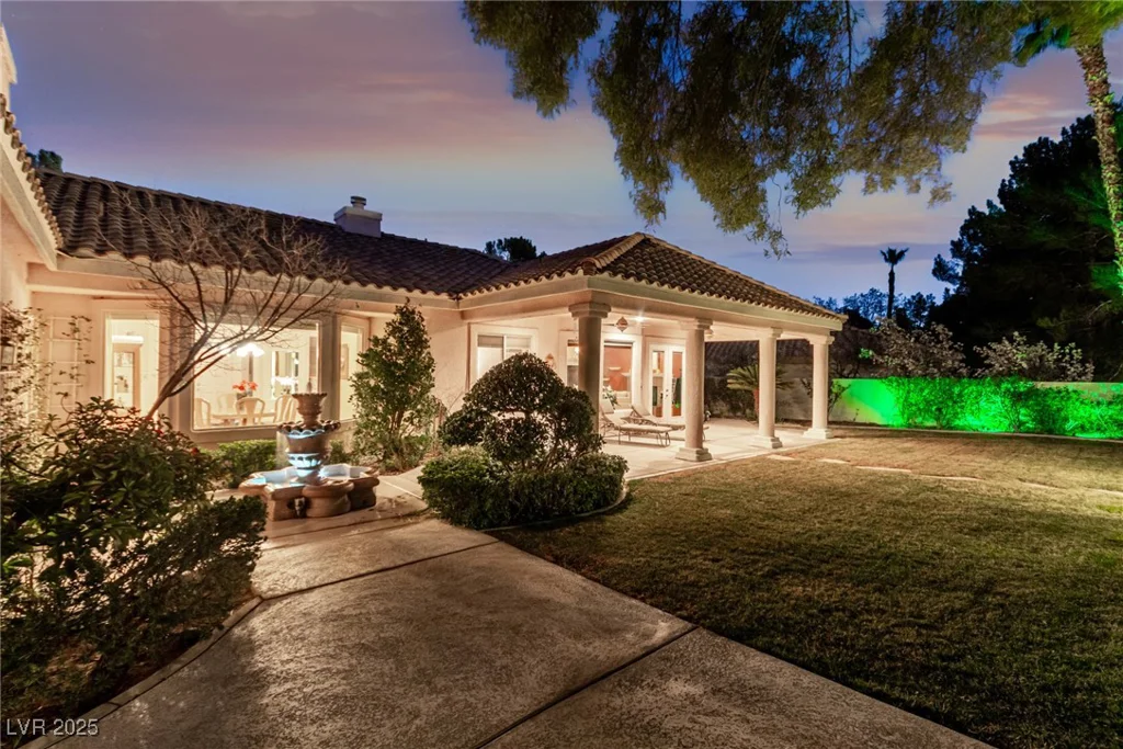 8961 Rivers Edge, Las Vegas, NV 89117